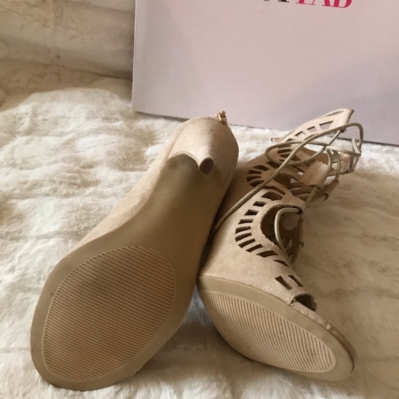 💮 SOLD 💮 JustFab Vernon Nude Heel - Picture 2 of 3